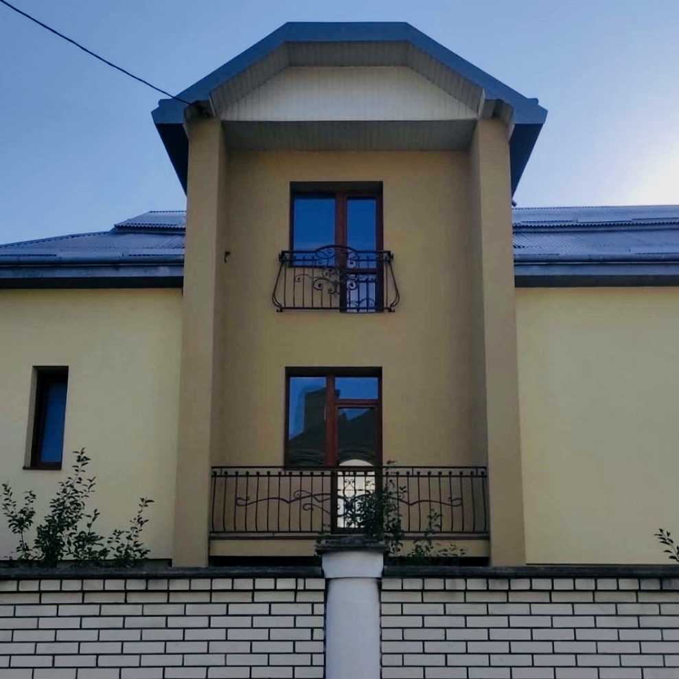 1880445777292140