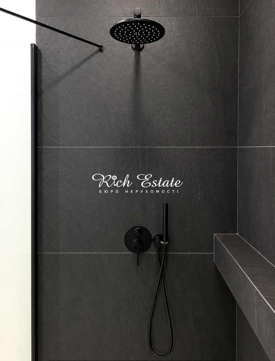 1880462433978624