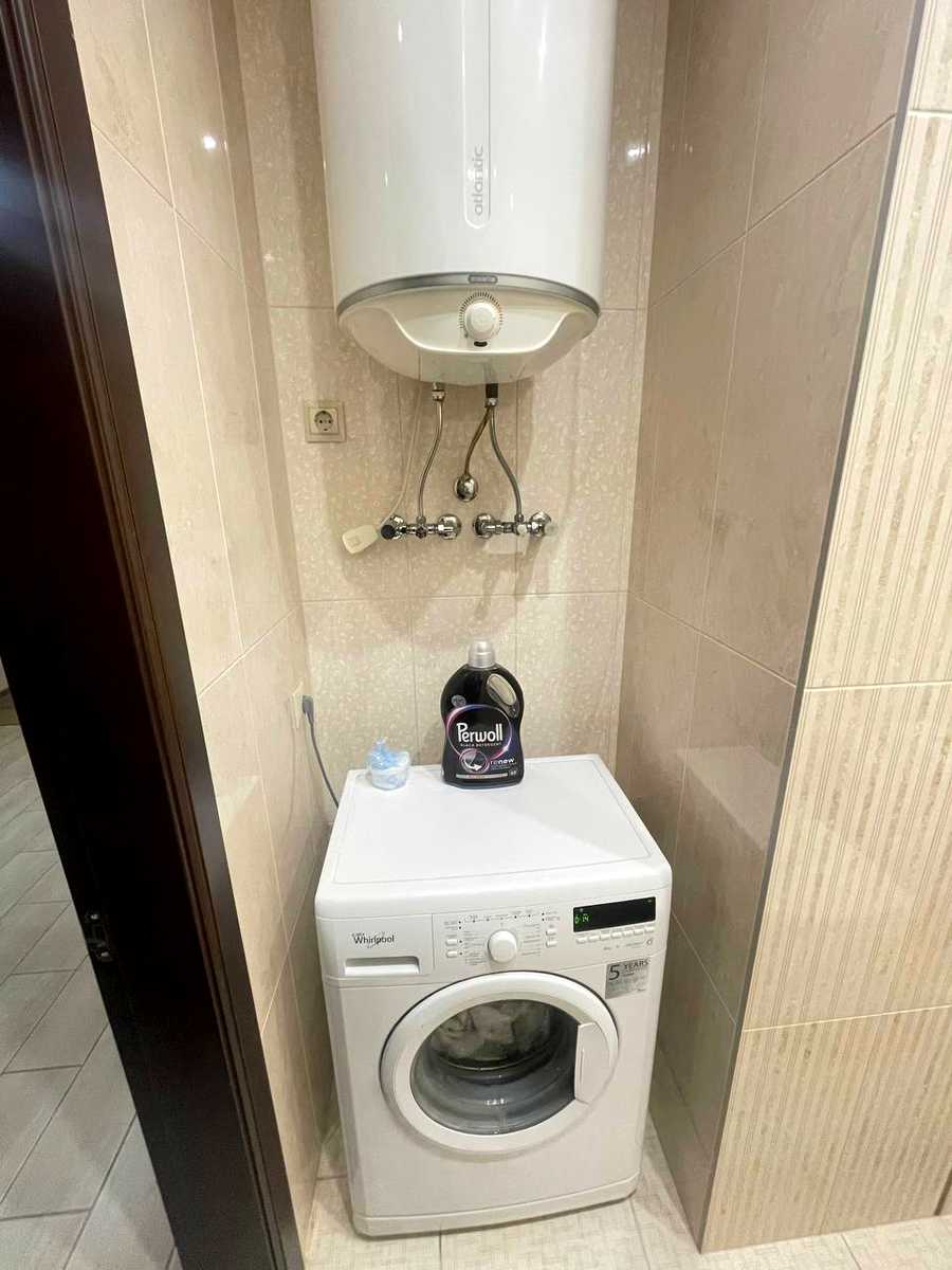1880463663047106
