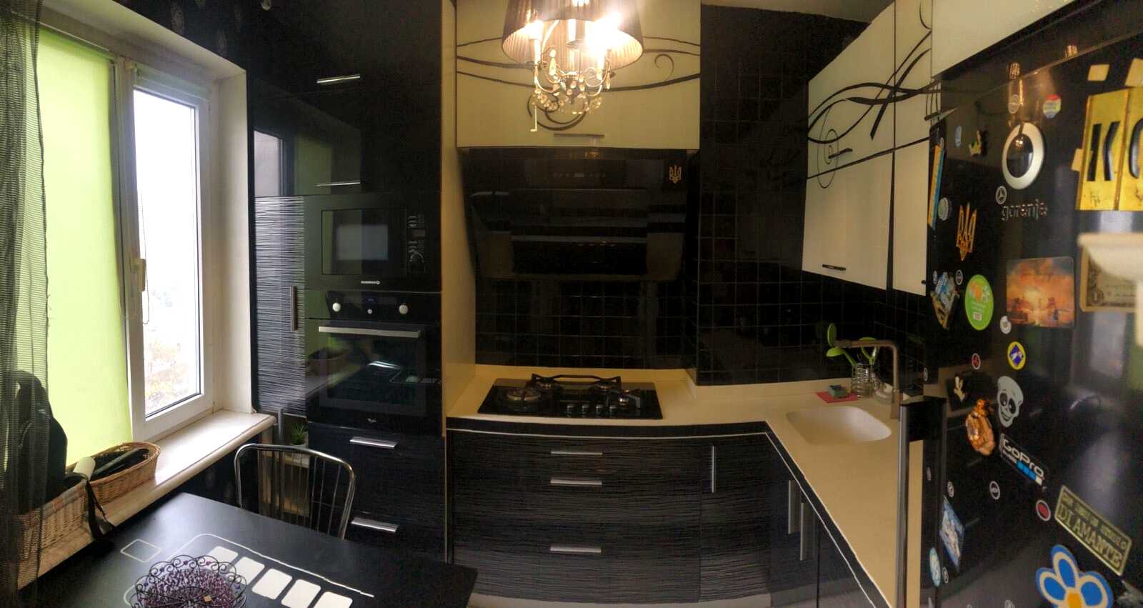 1880463846854395