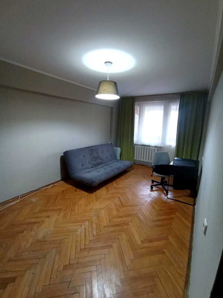 1880463923478192