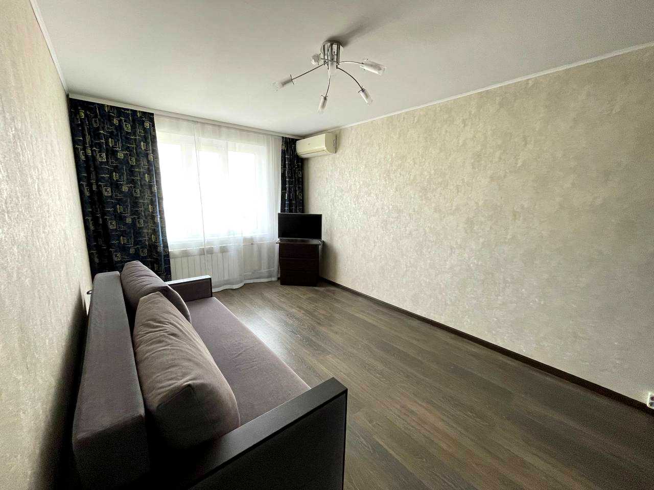 1880464662736900