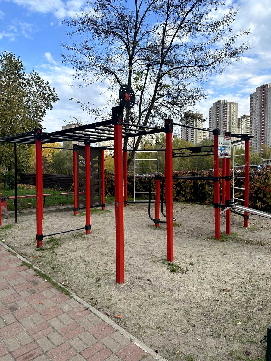1880466617305670