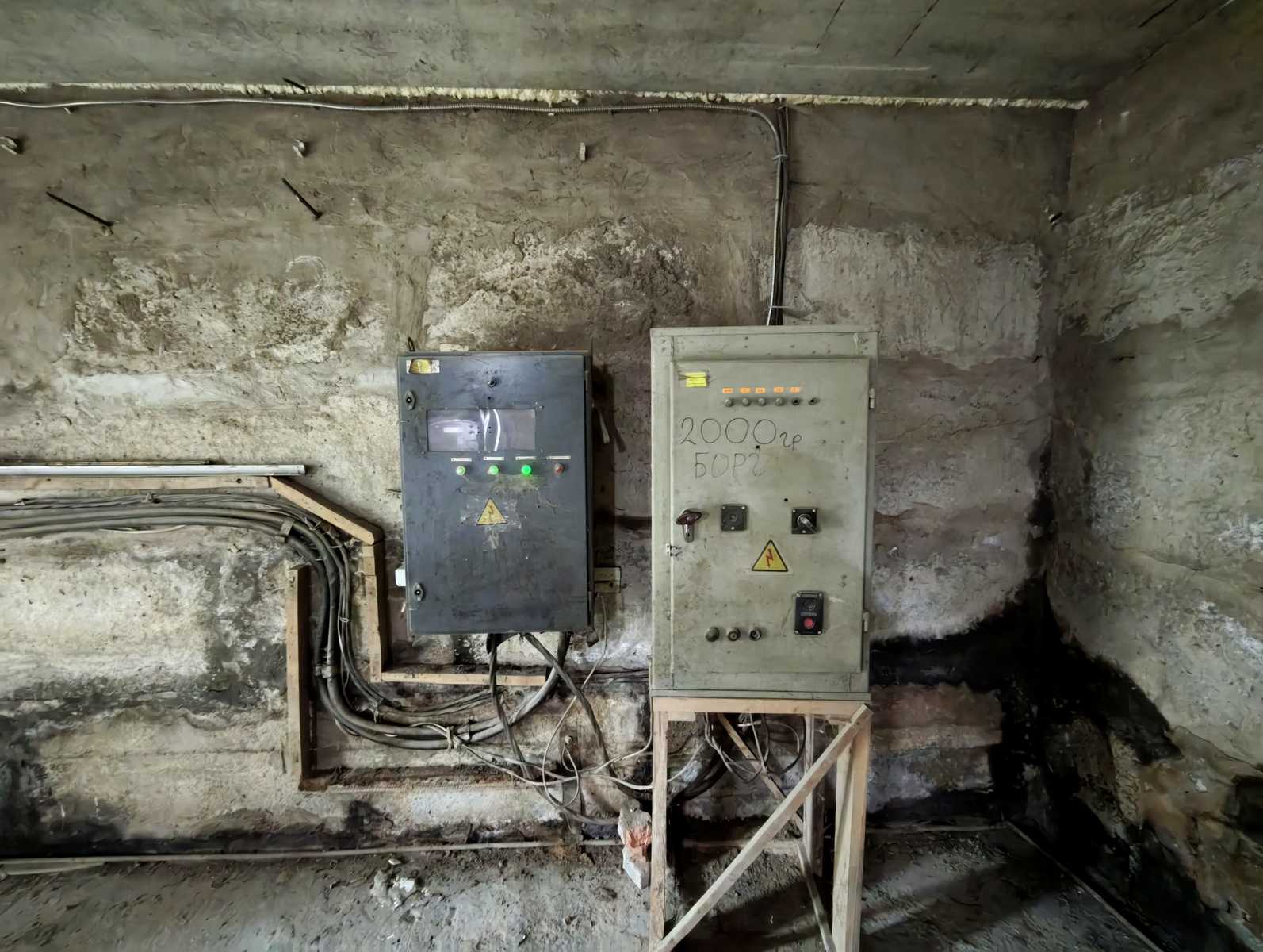 1880468834319375