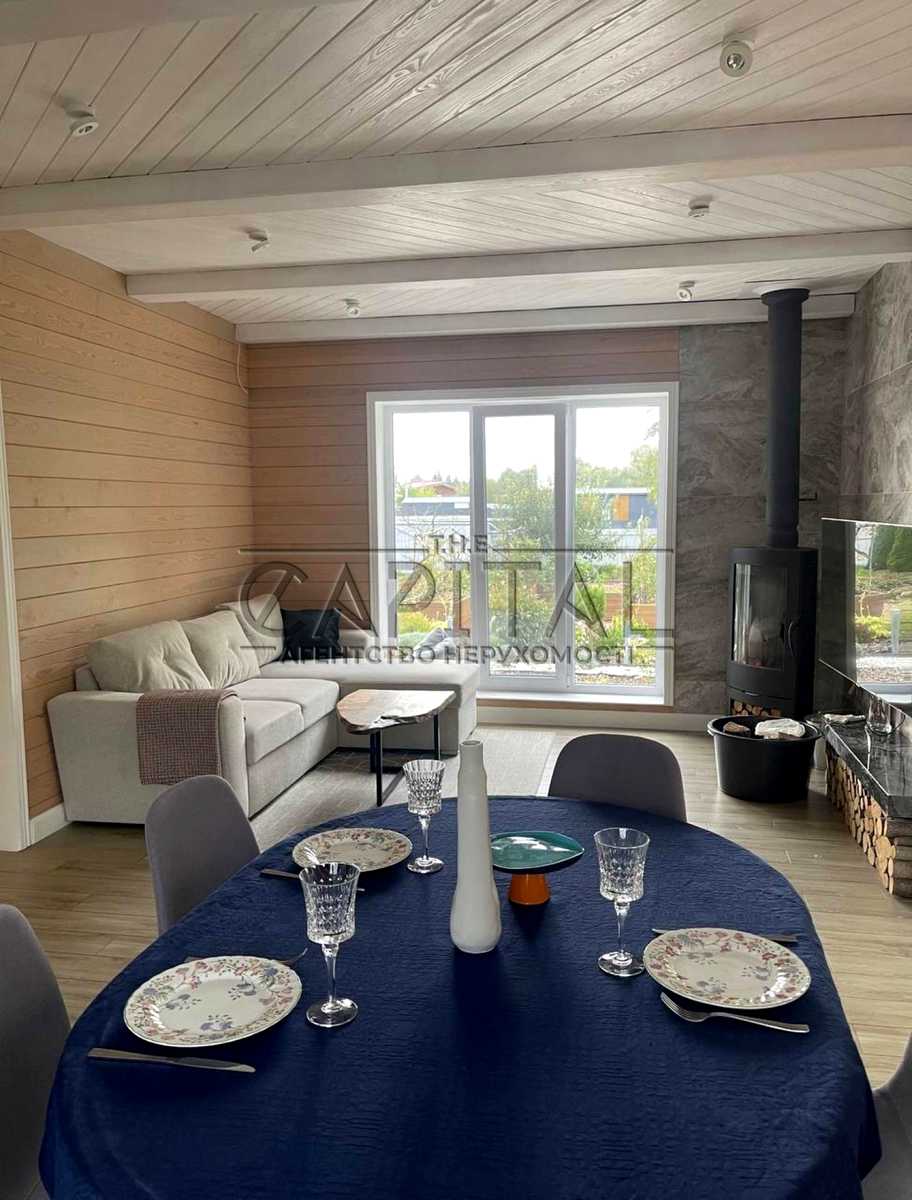 1880468984585785