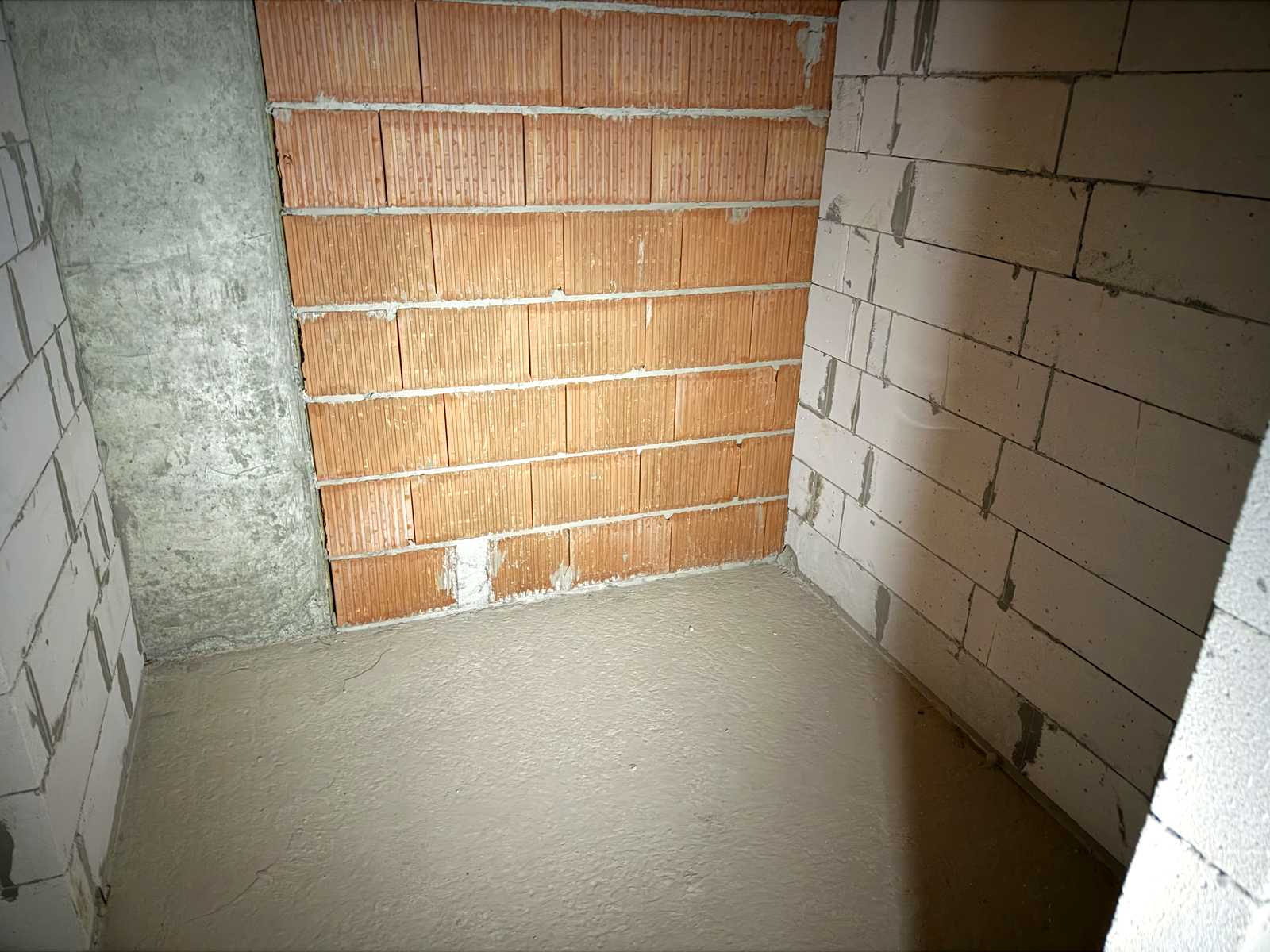1880469434422340