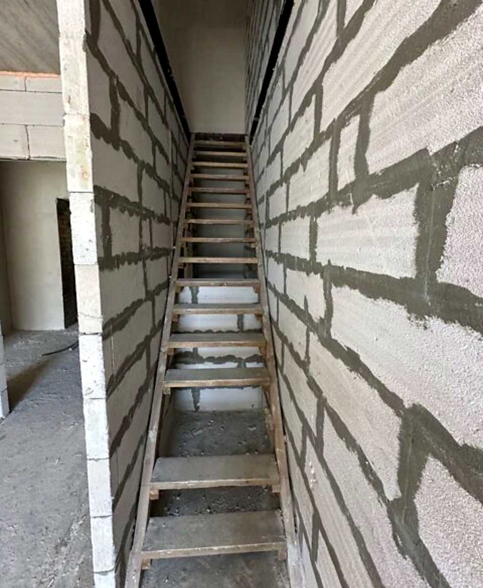 1880470260775214