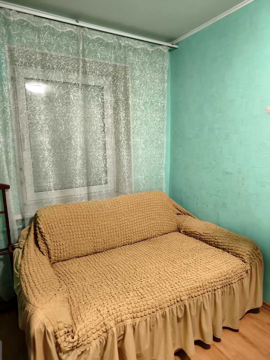 1880470707772618