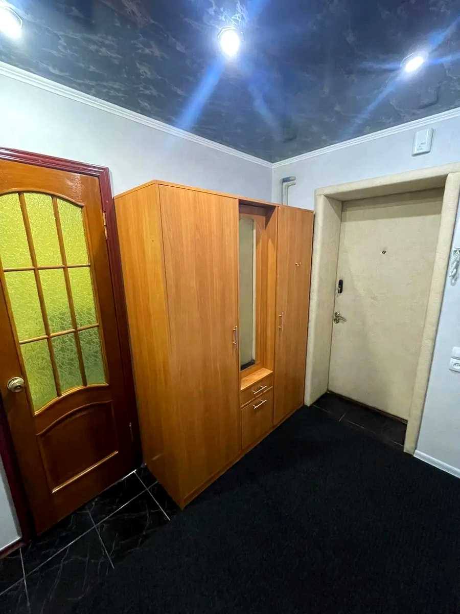 1880471230018128