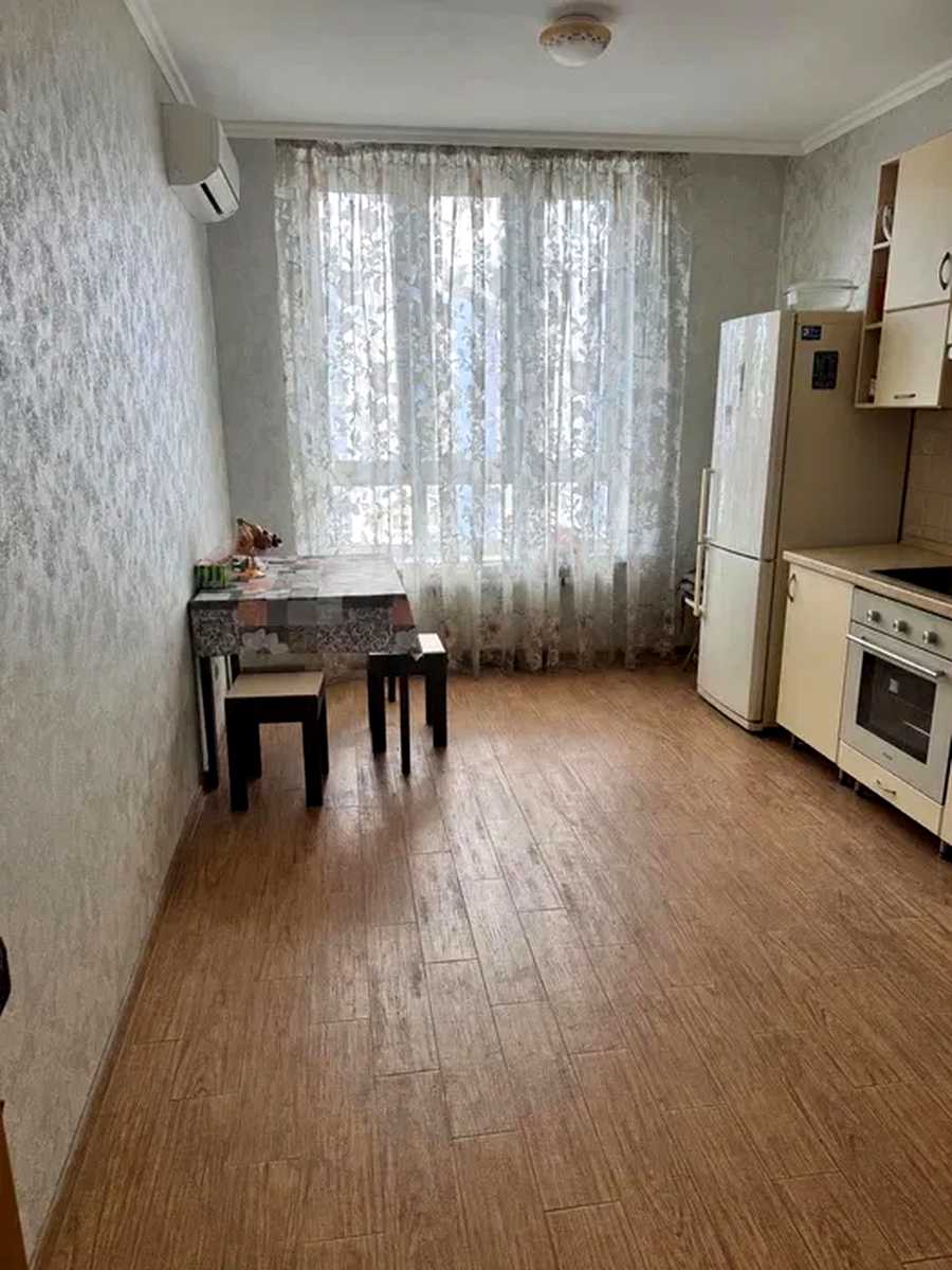 1880471473275153