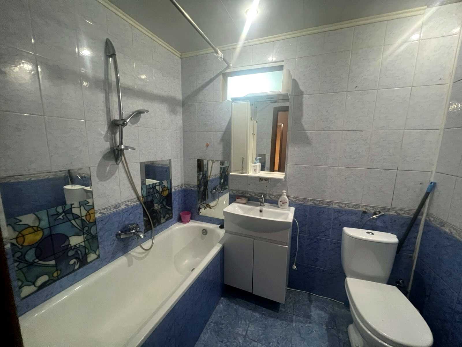 1880472557798424