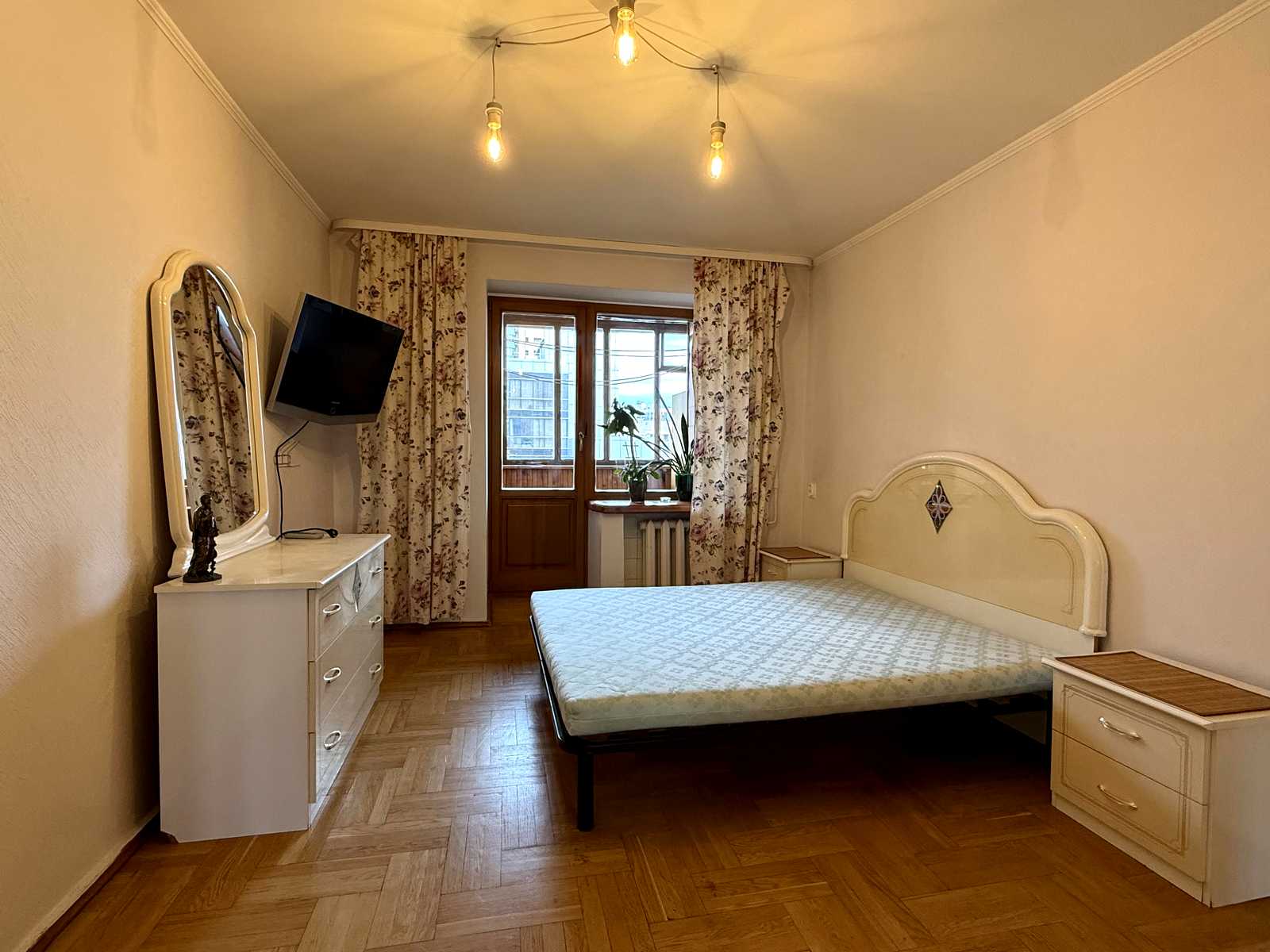 1880473852346180