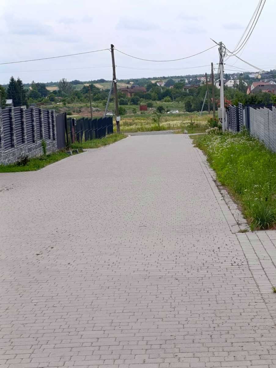 1880476700736542