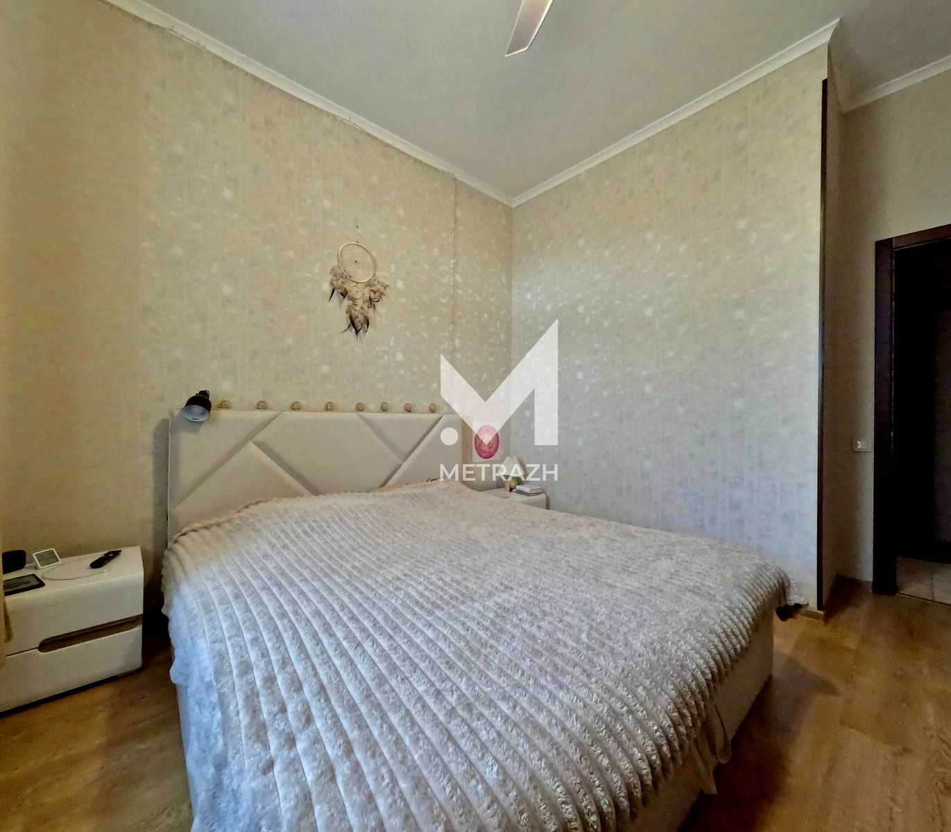 1880476915215960