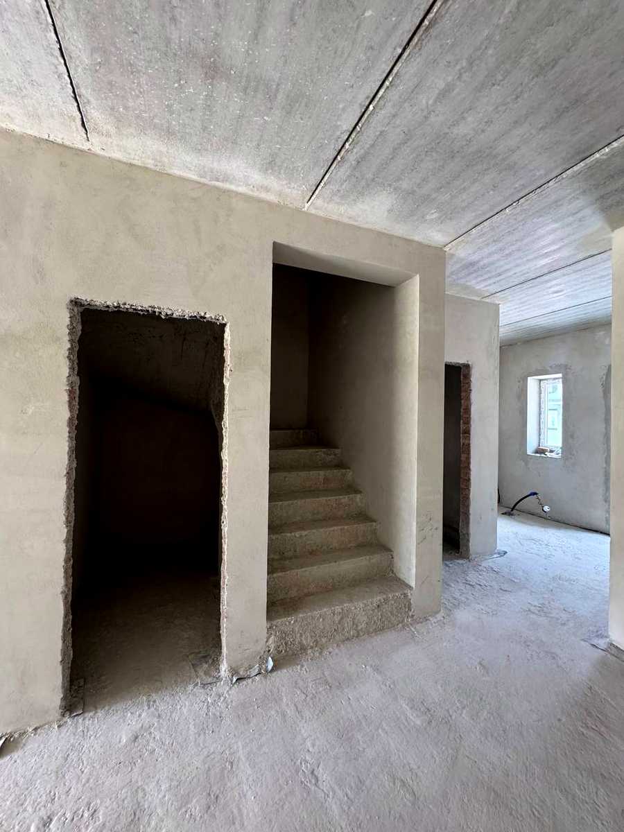 1880478573676418