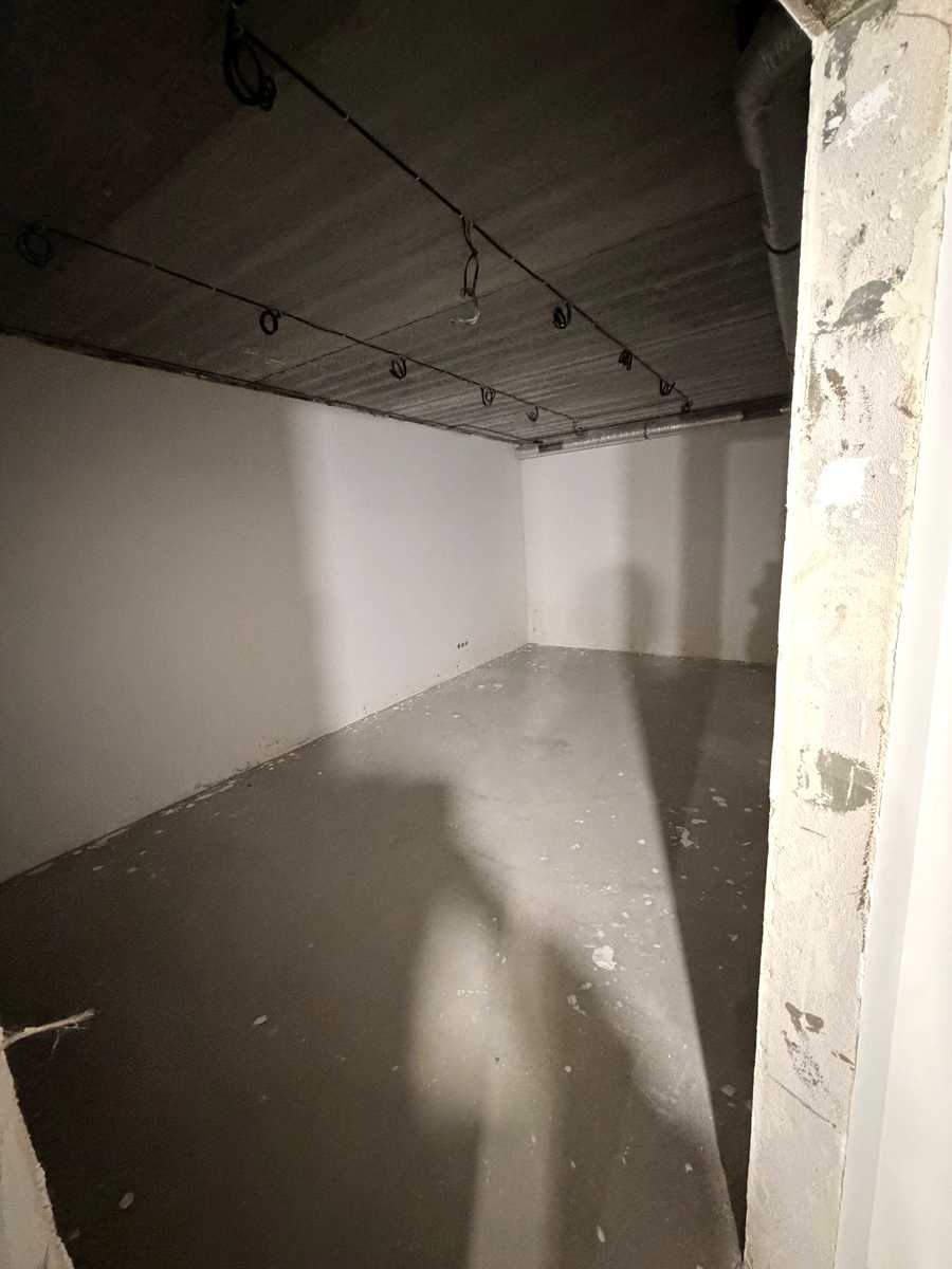 1880482073764219