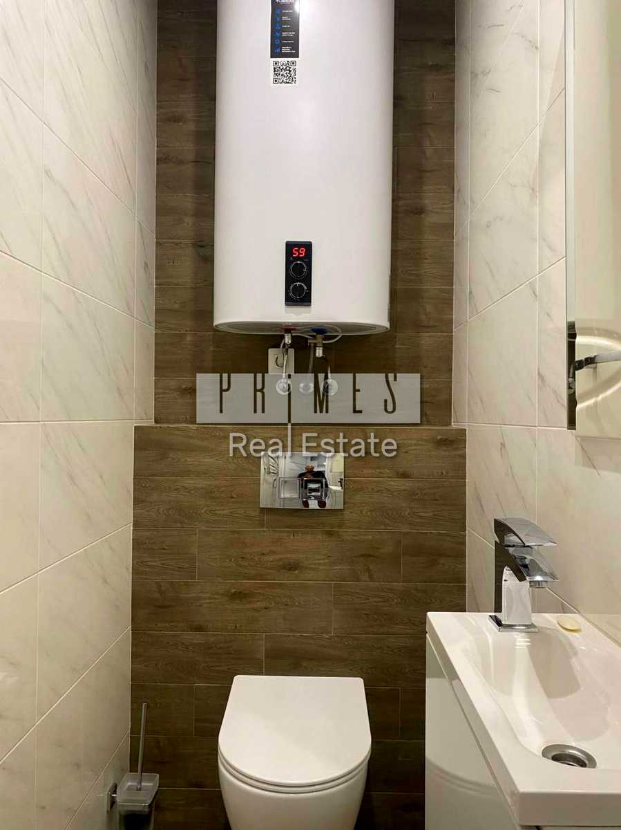 1880484793230418