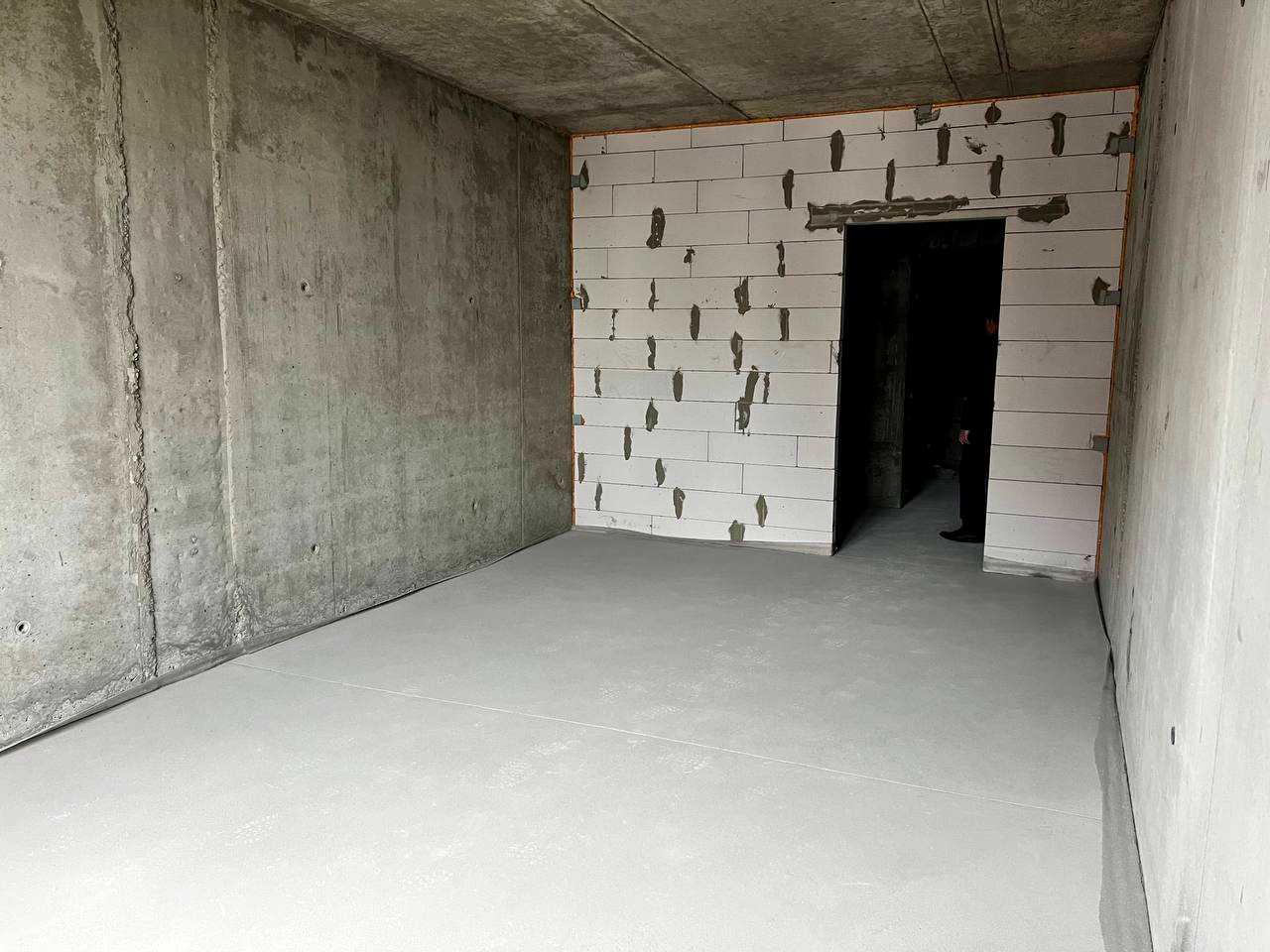 1880487580690573