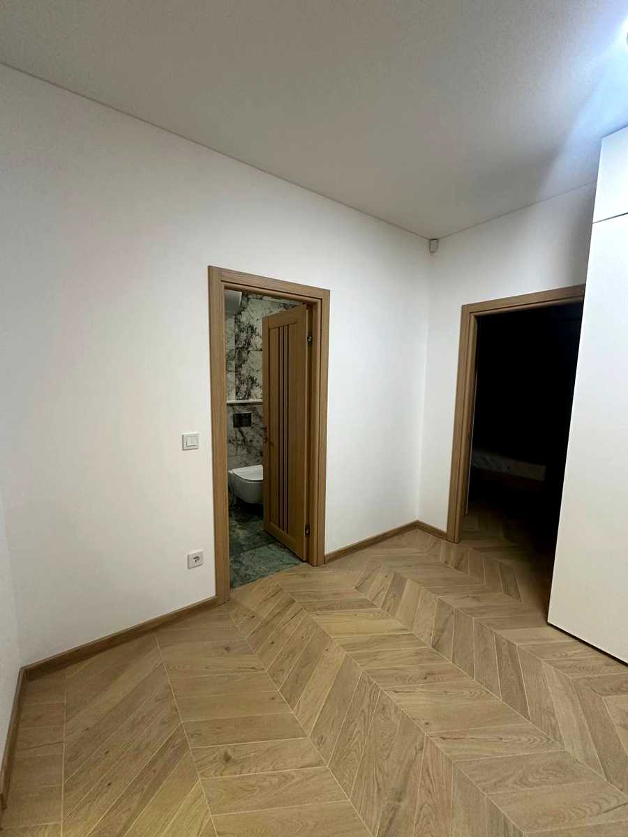 1880488142286577
