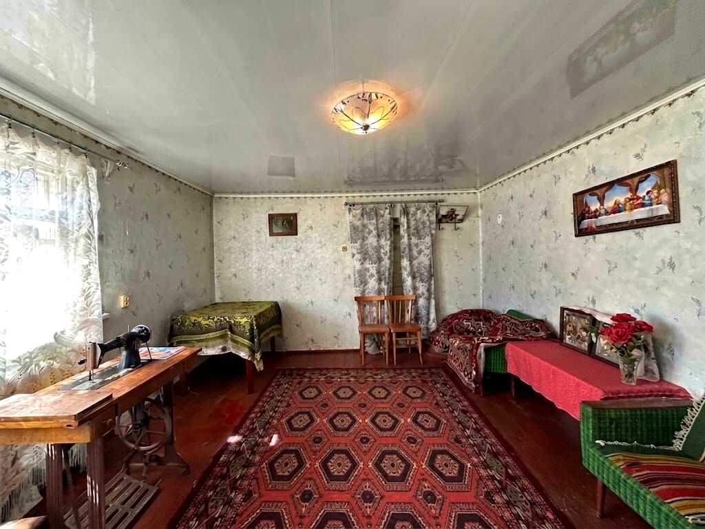 1880489644715617