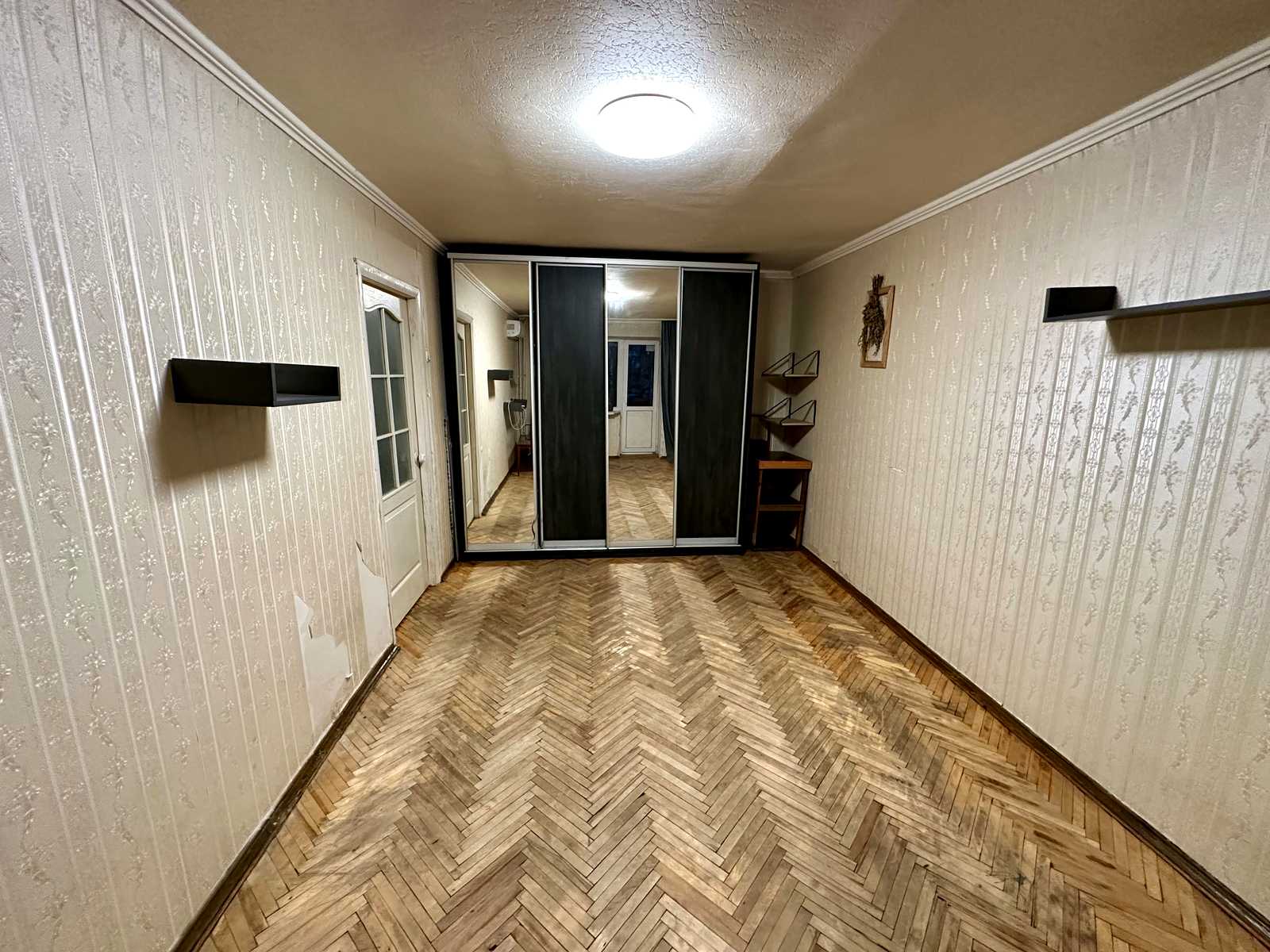1880489723647239