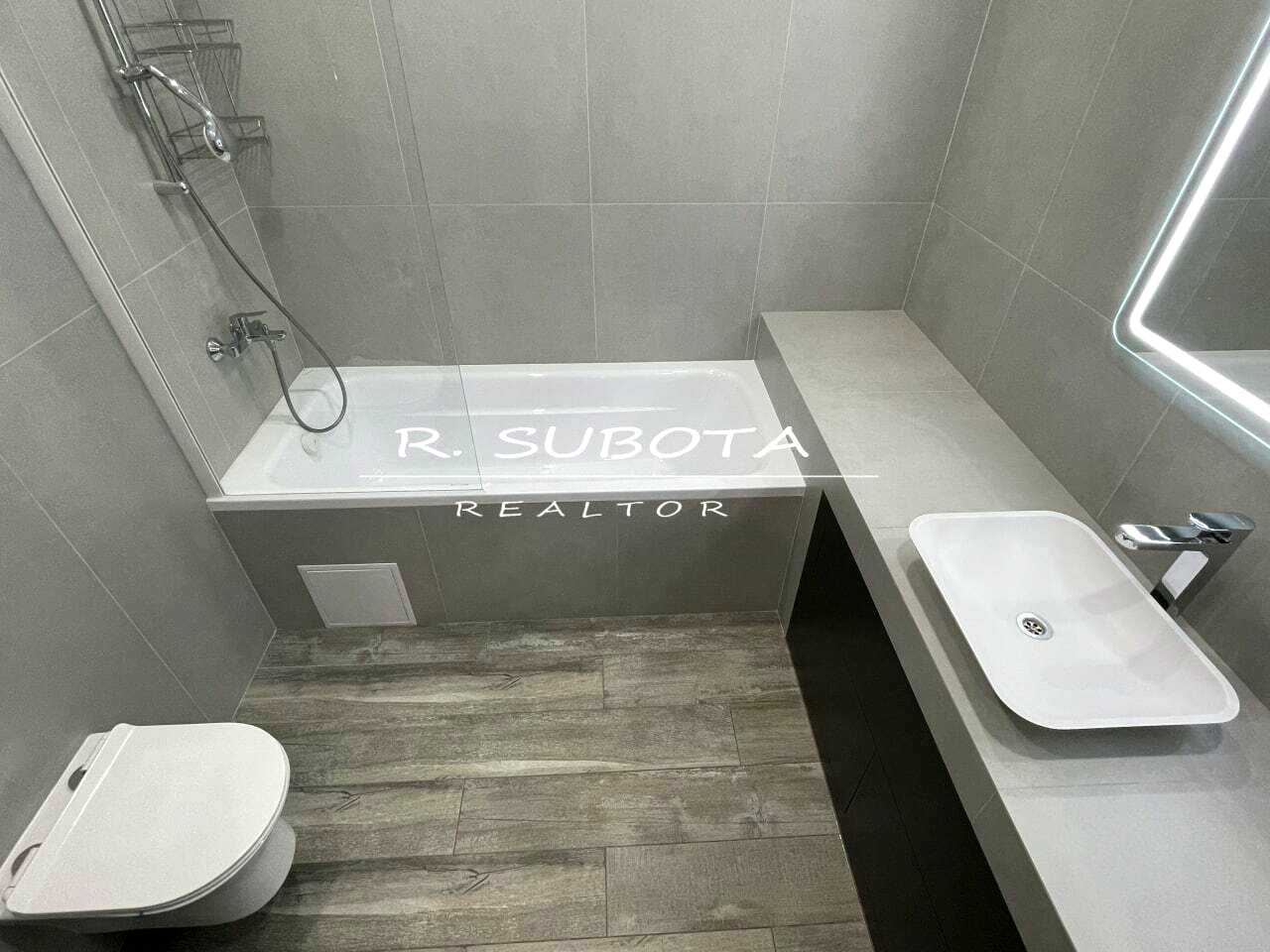 1880497988222767