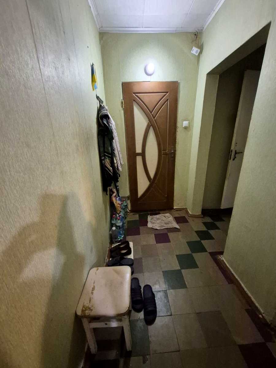 1880498475855504