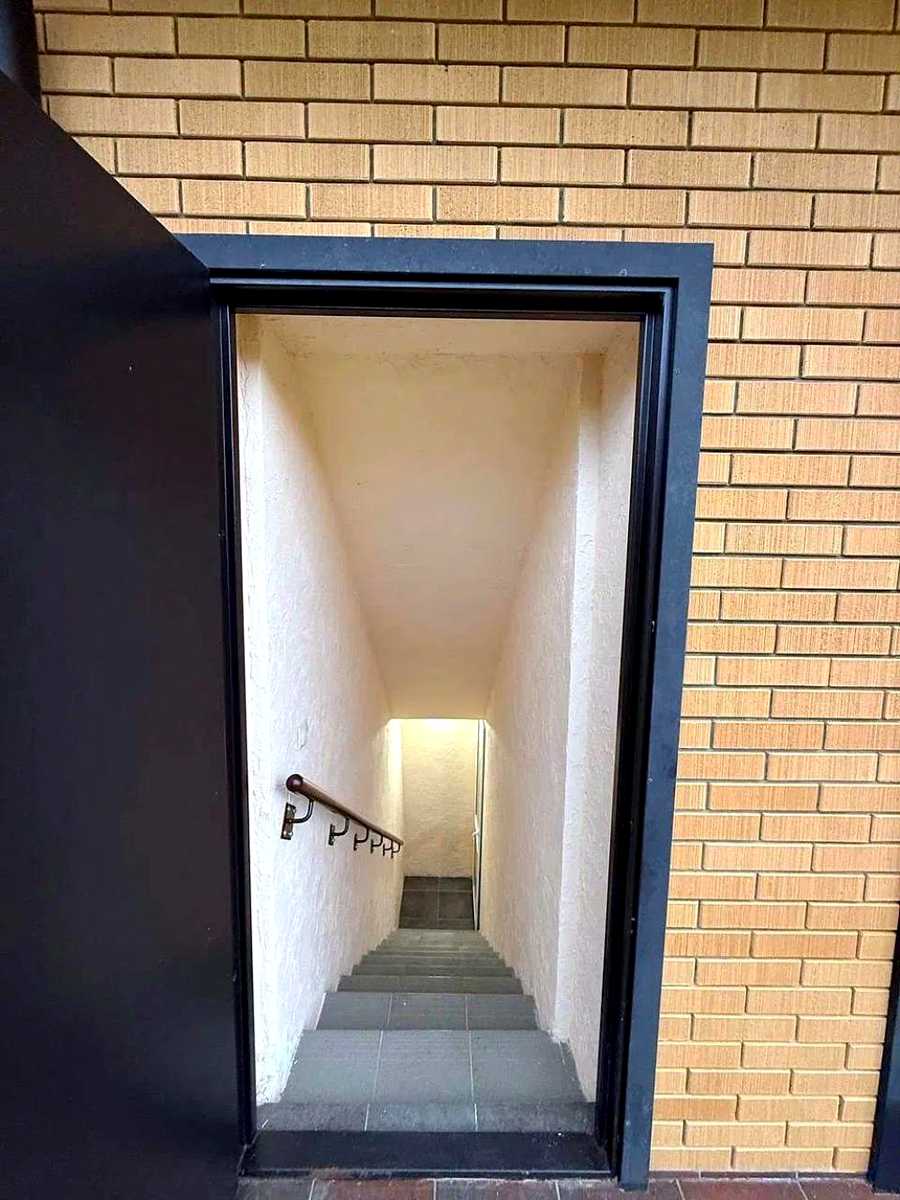 1880499053370599