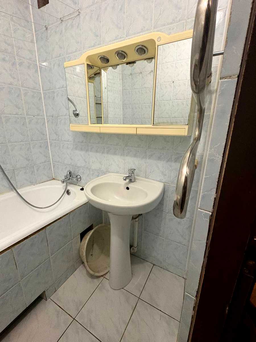 1880503772651967