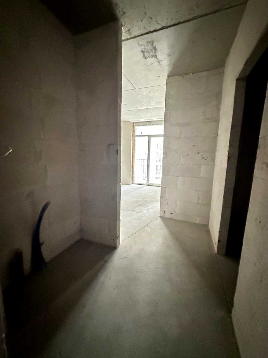 1880507803595670