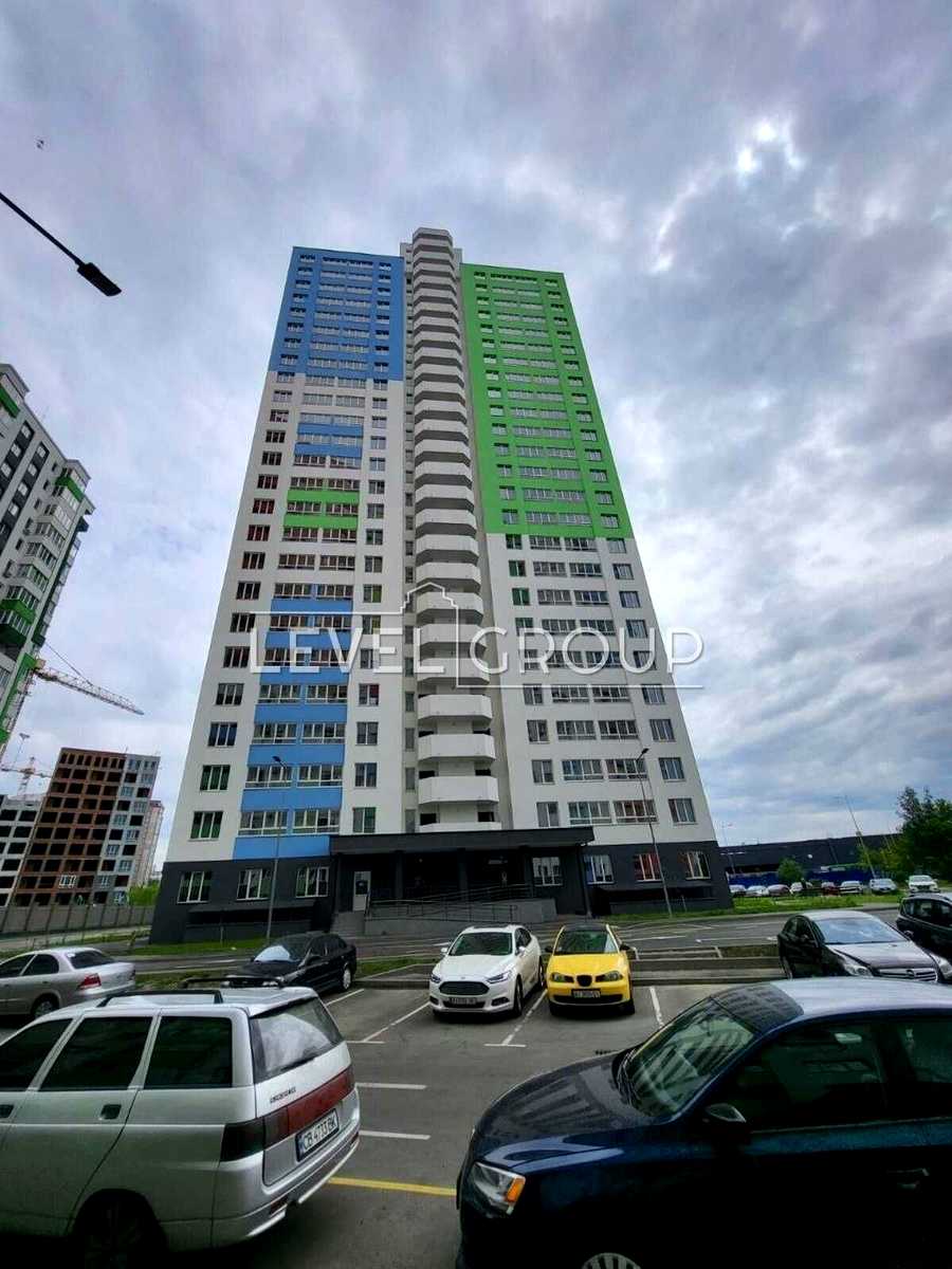 1880528374727894