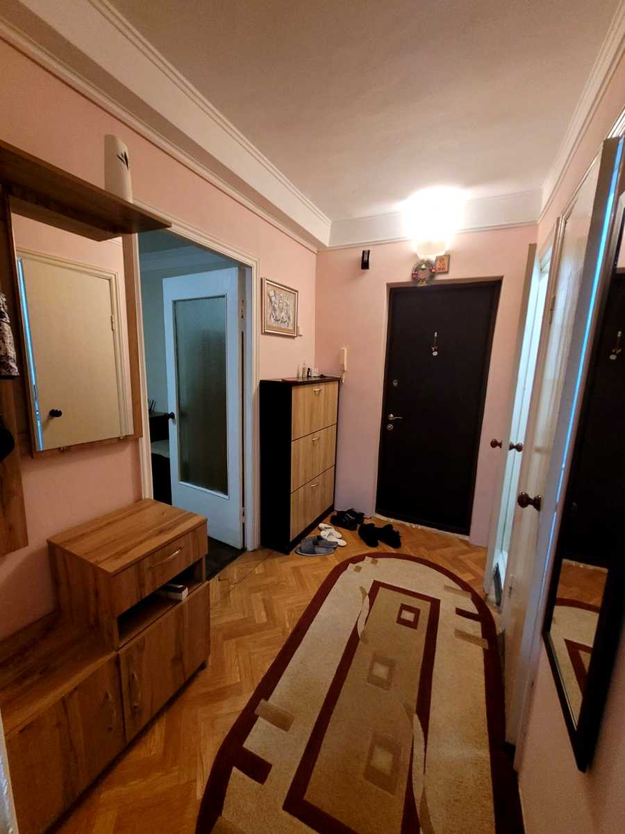 1880544861017789