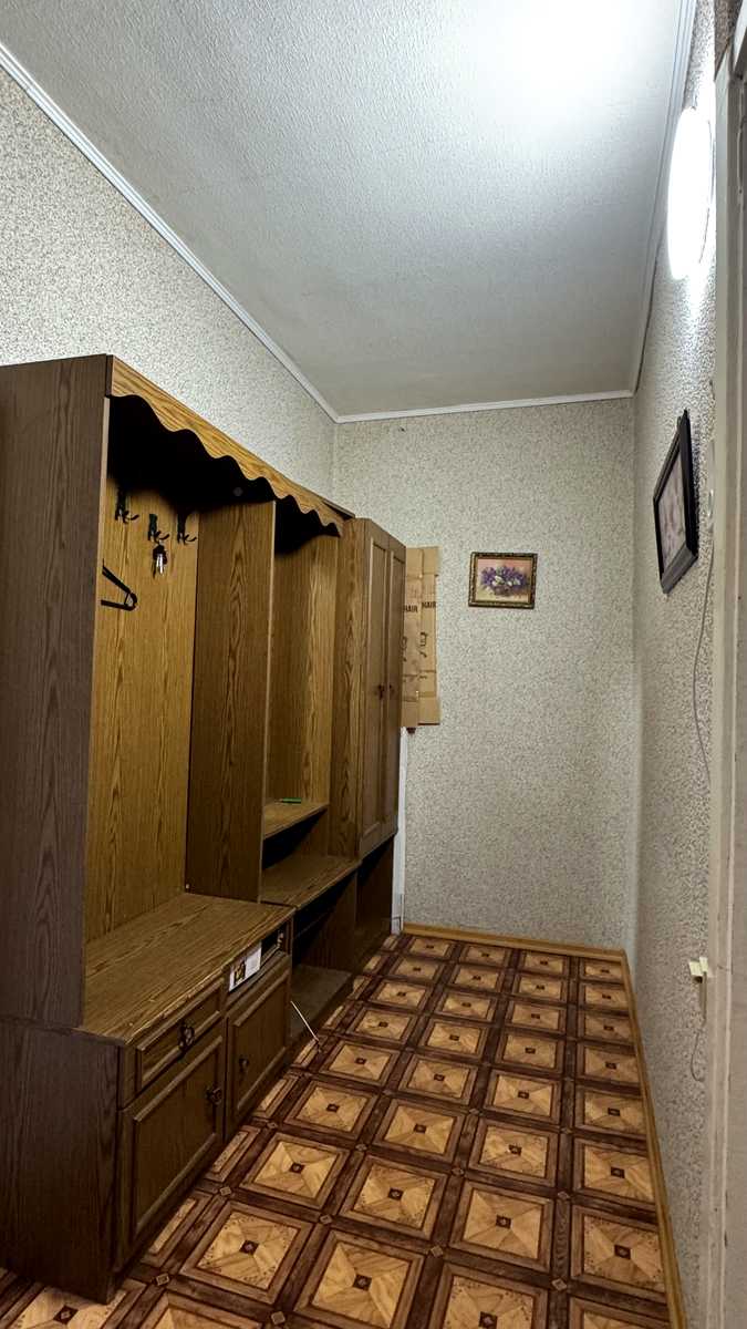 1880546752399940
