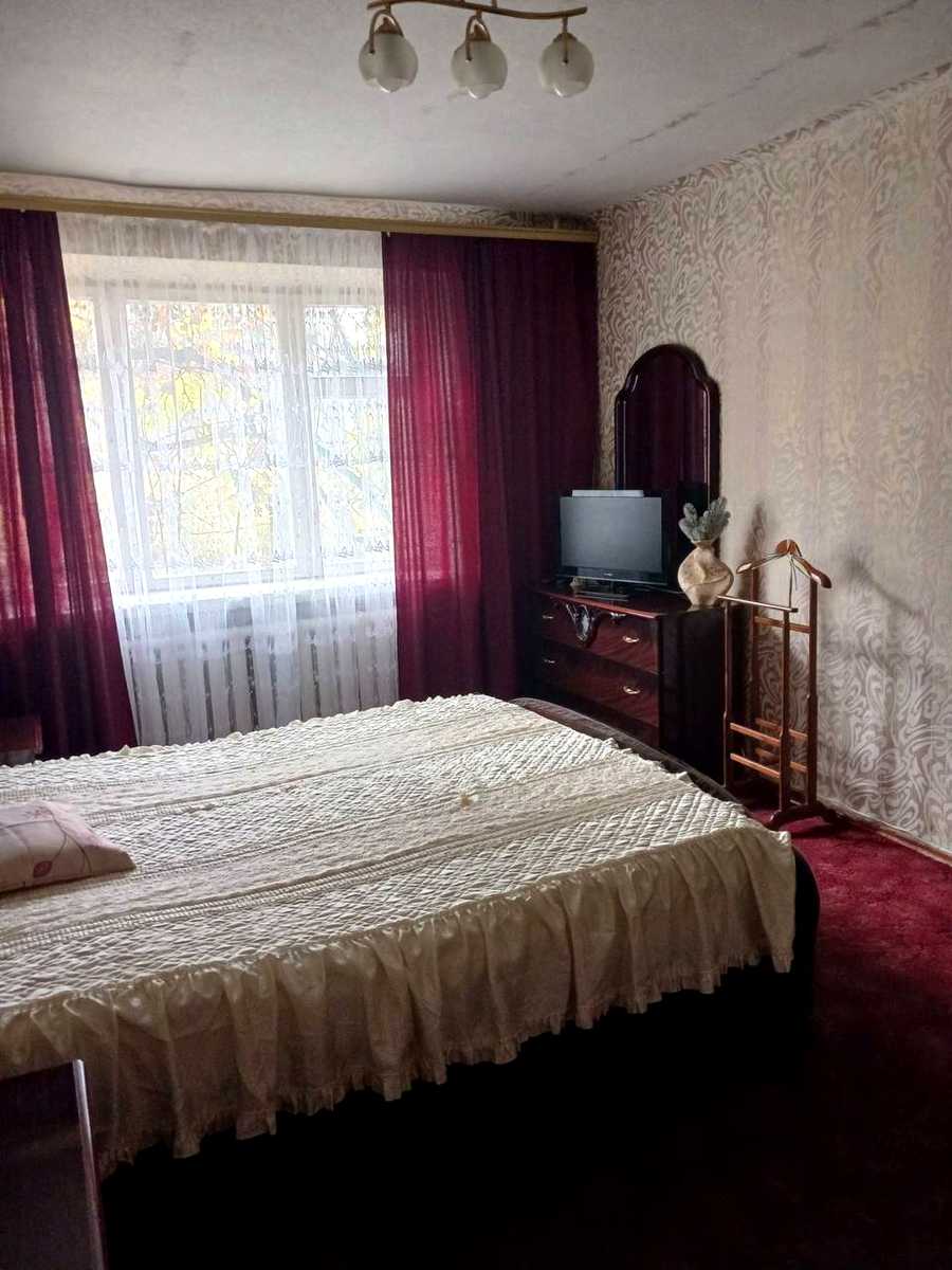 1880555598093310