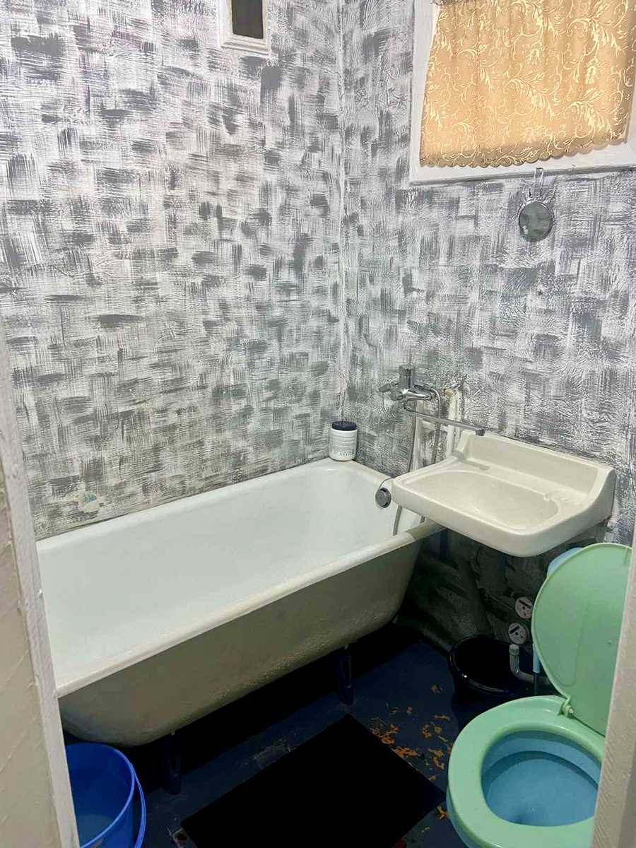 1880564799762059