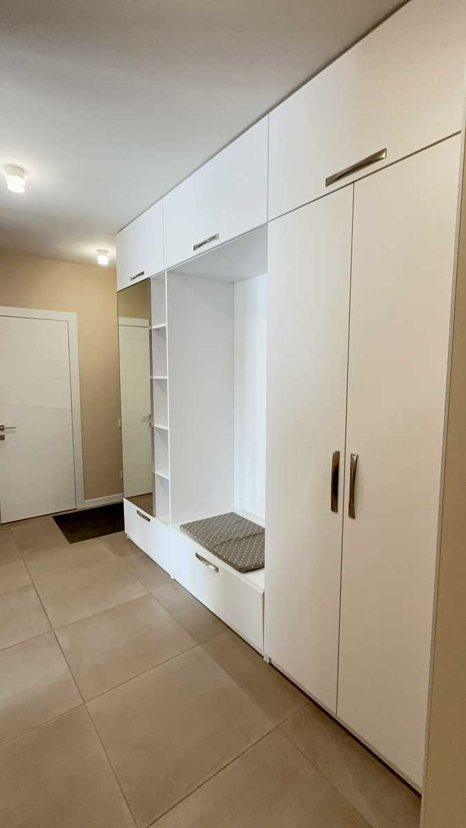 1835810281995520