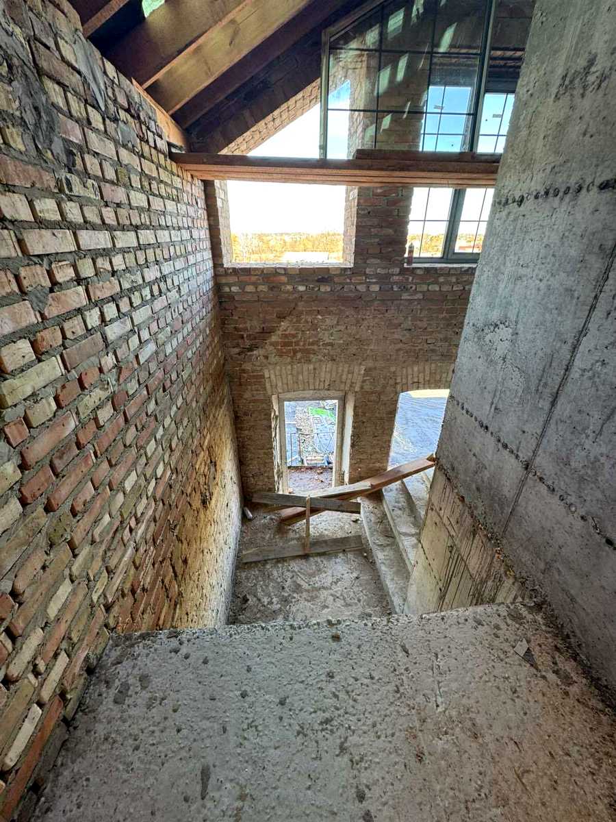 1830647832761448