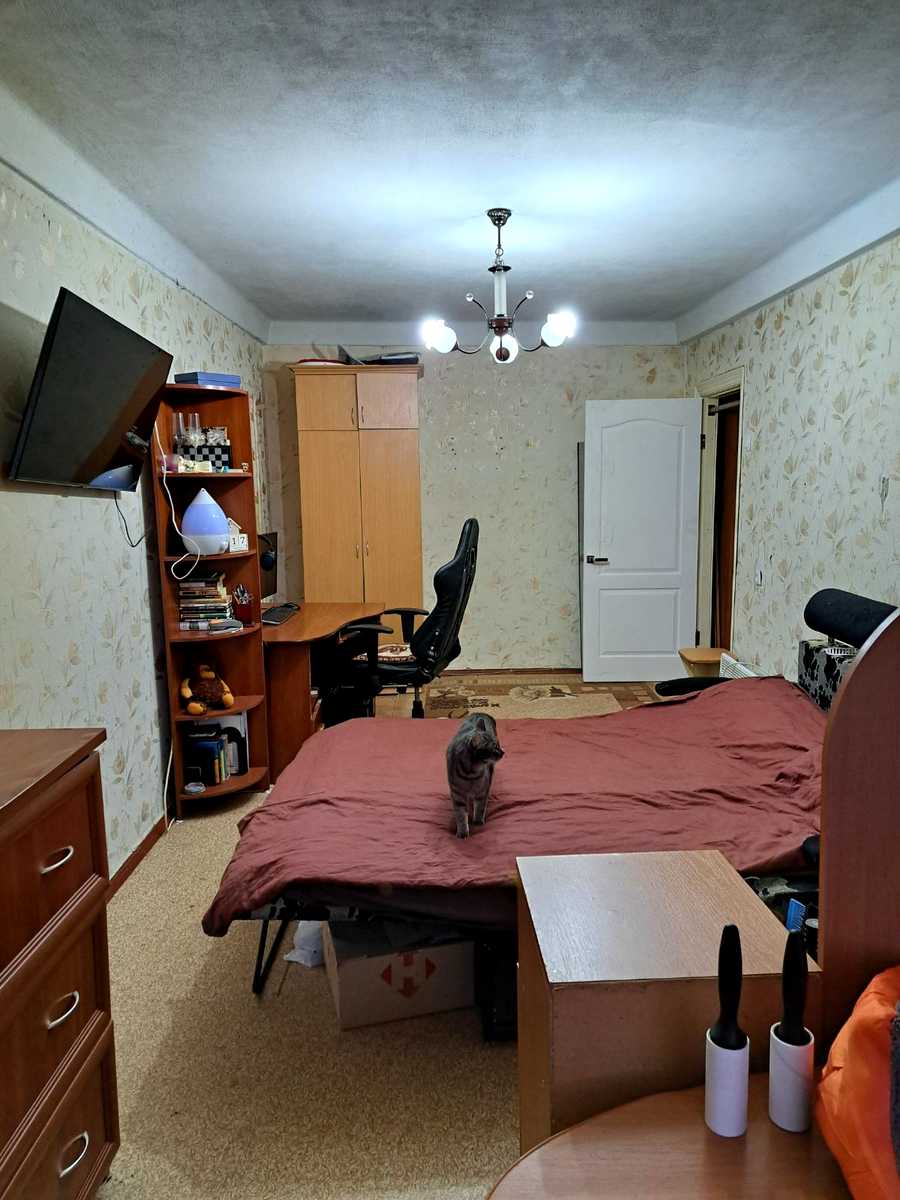 1784558862528944
