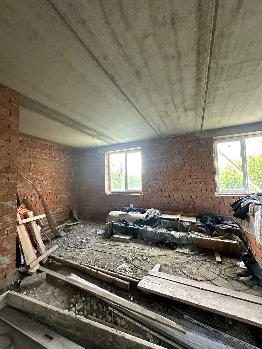 1836079333742283
