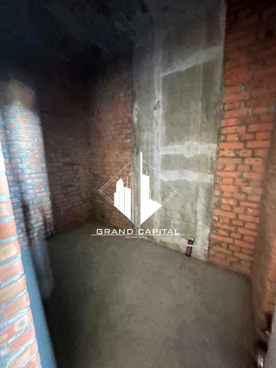 1830203405284611