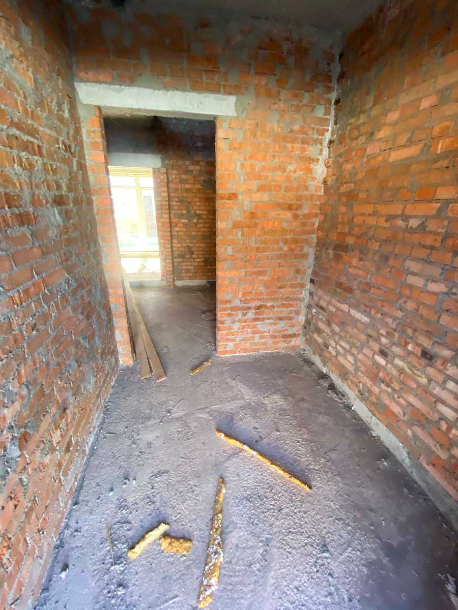 1776383280063886