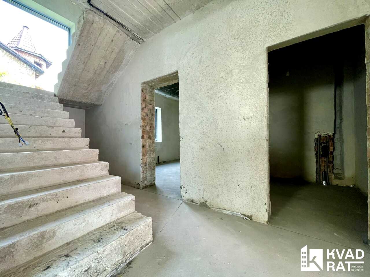 1817954749854397