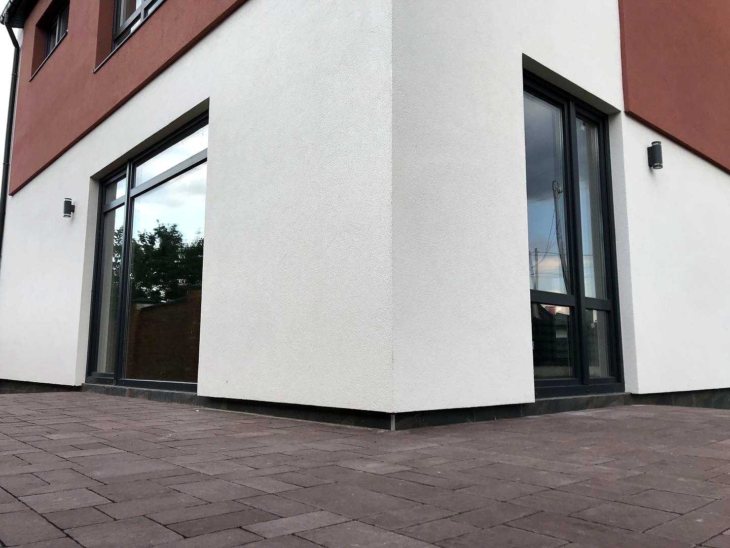 1738543411532707