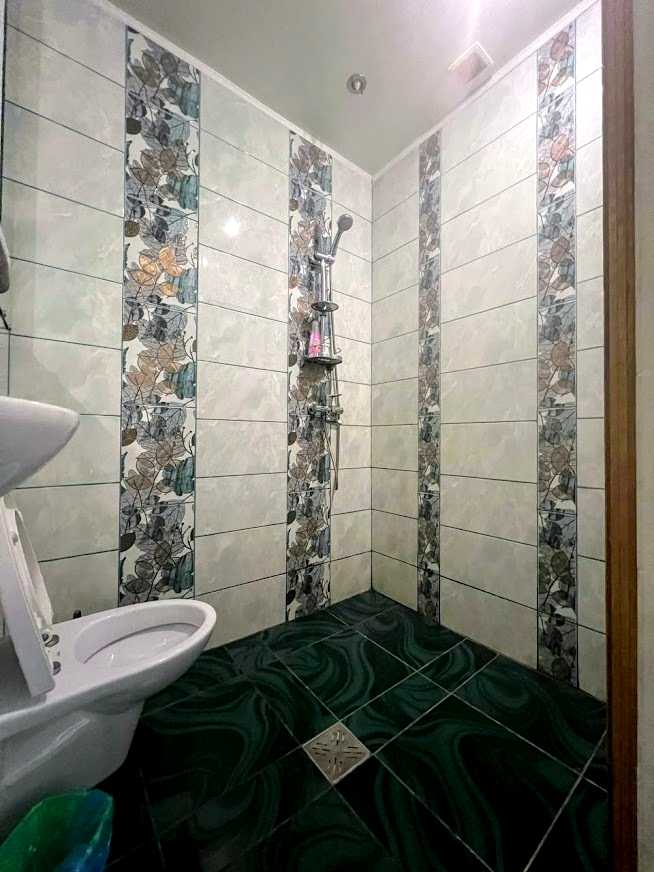1804911630619698