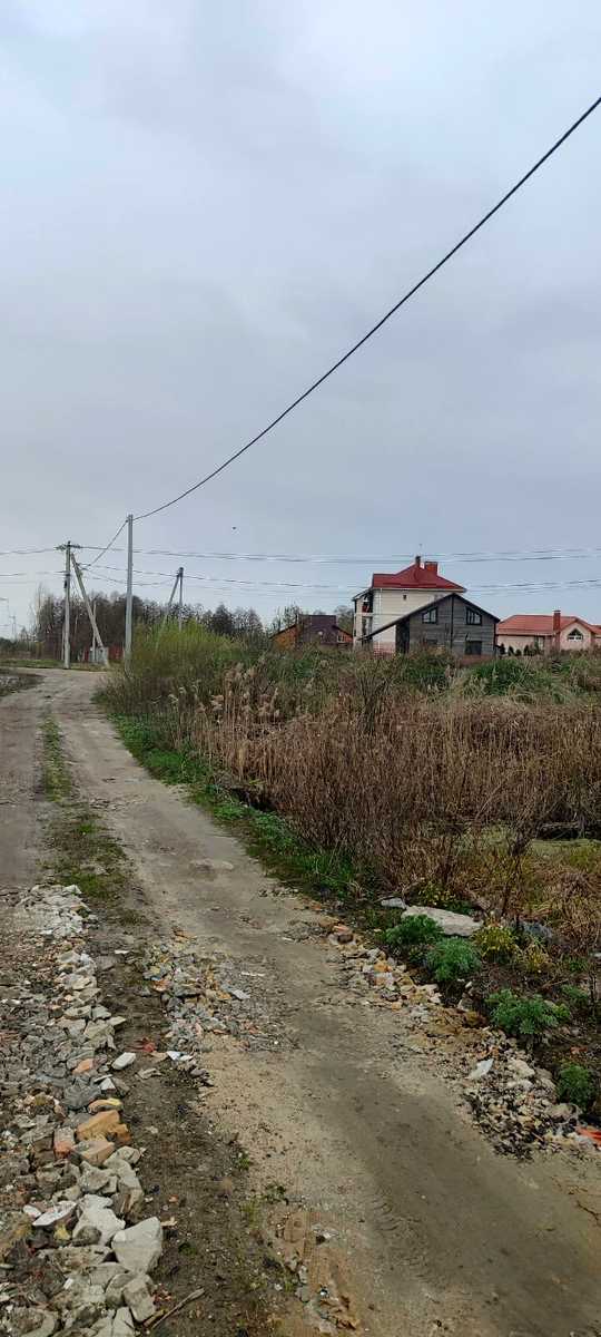 1829618763343693