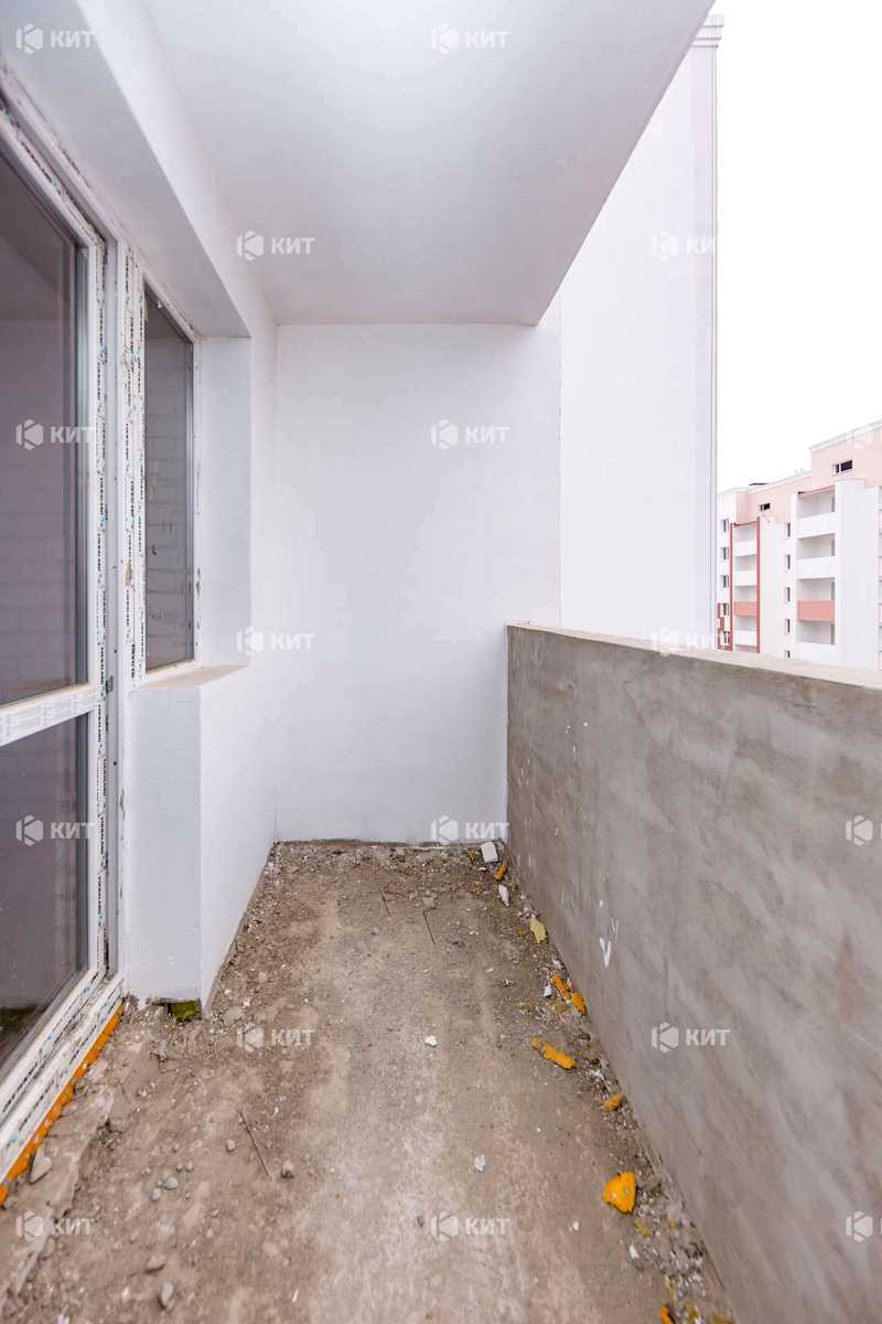 1824403062422047