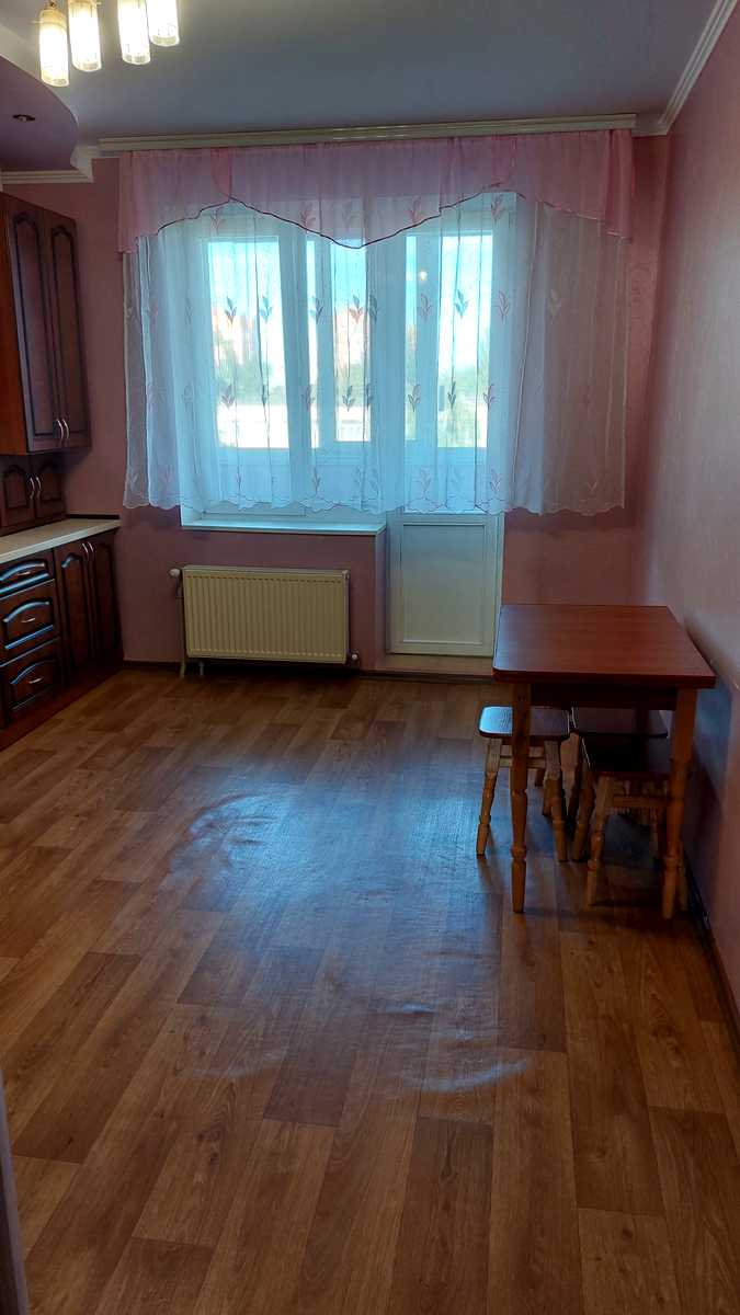 1744403241800739