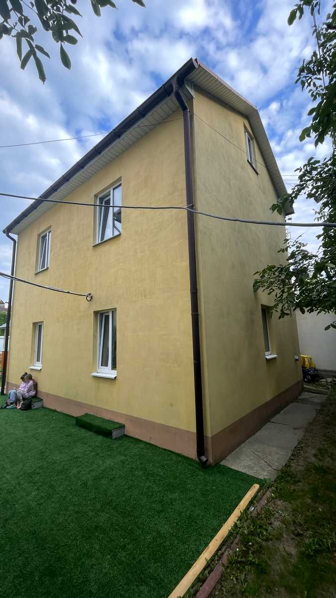 1842047629556742