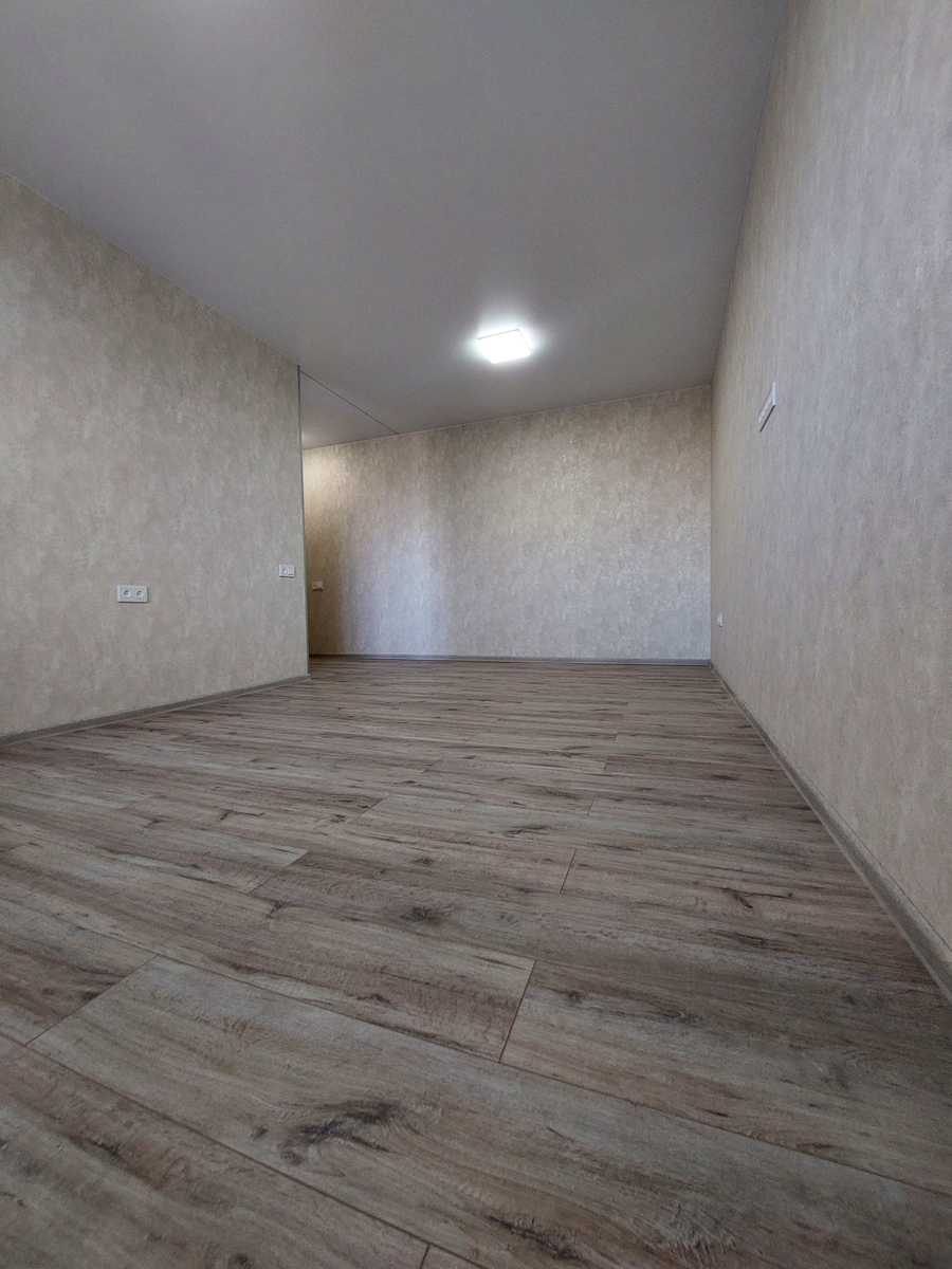 1792174884811125