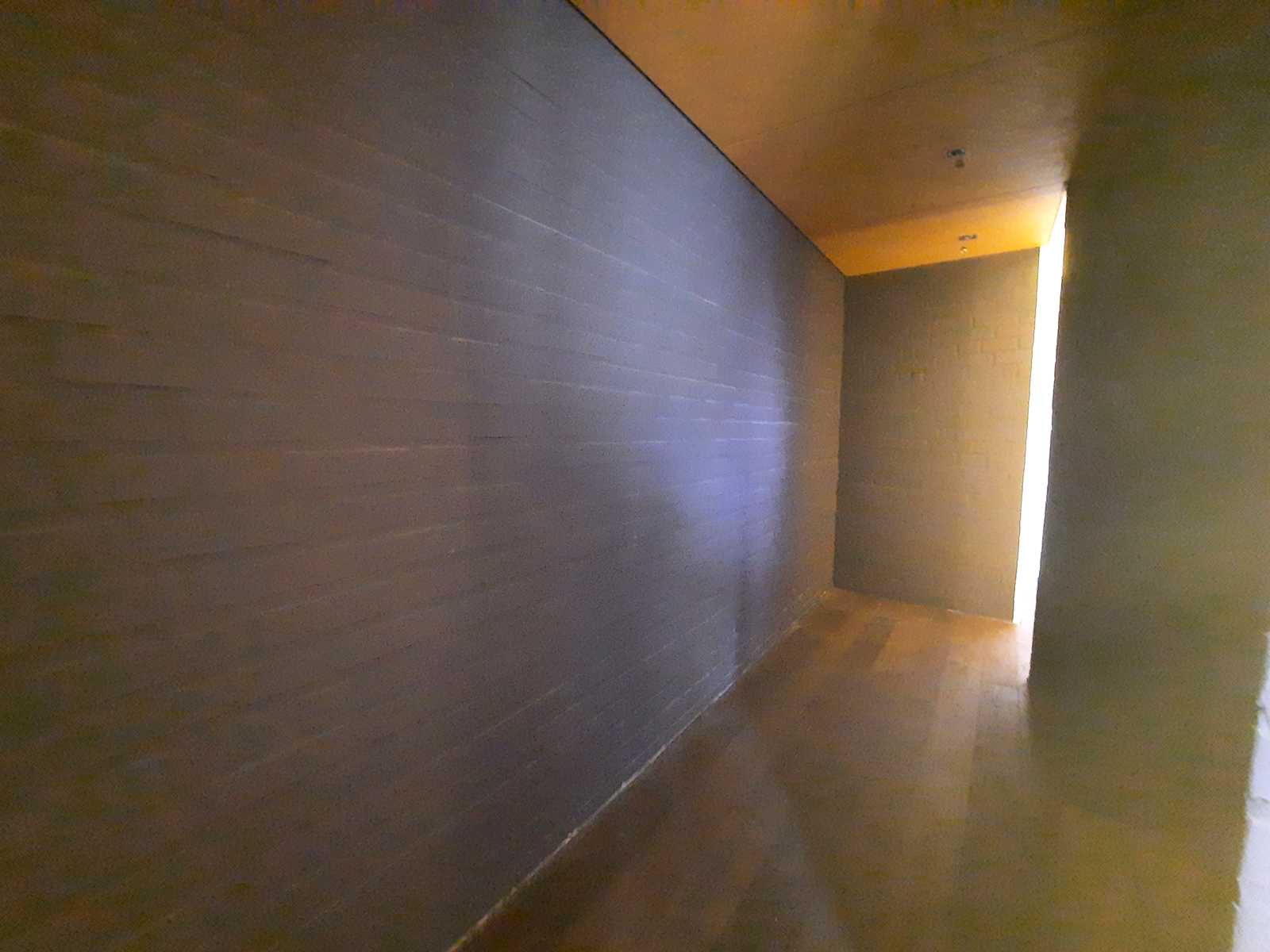 1833994711545462